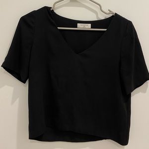 Black Aritzia Babaton short sleeve blouse